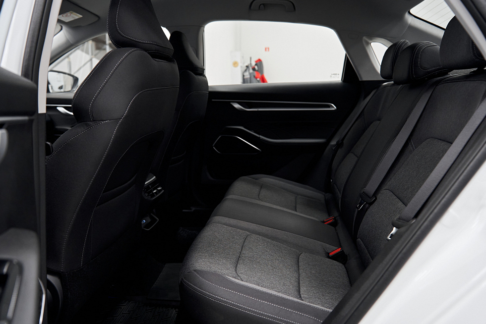 Geely Emgrand Flagship, белый