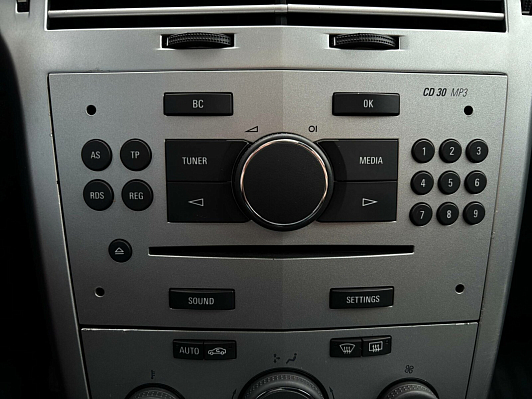 Opel Astra Enjoy, 2012 года, пробег 161680 км