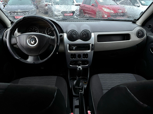 Renault Sandero Expression, 2010 года, пробег 186691 км