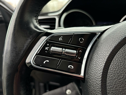 Kia Ceed Prestige, 2018 года, пробег 180268 км
