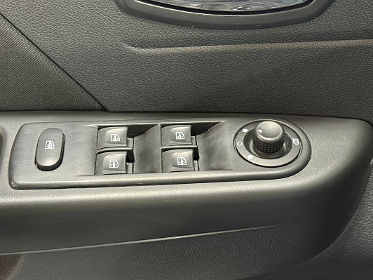 Renault Kaptur Life, 2018 года, пробег 140000 км