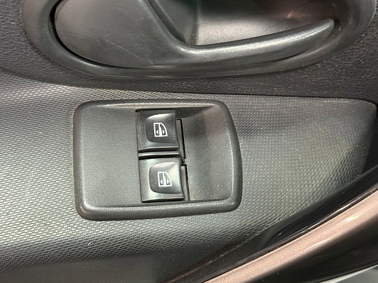 Renault Logan Confort, 2017 года, пробег 126000 км