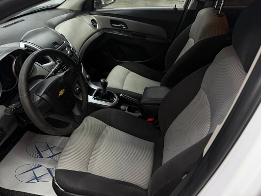 Chevrolet Cruze LS, 2014 года, пробег 240000 км