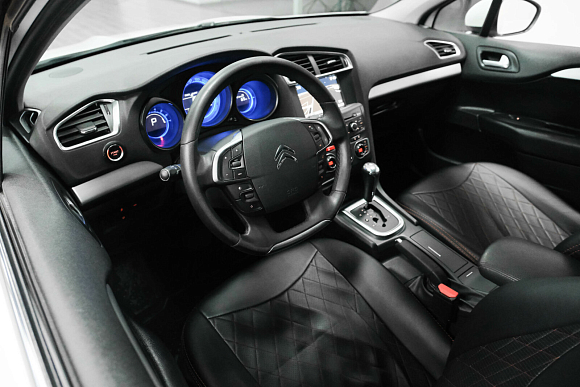 Citroen C4 Exclusive, 2014 года, пробег 118000 км