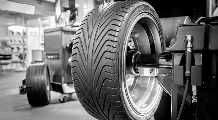 Шиномонтаж в автосервисе Диалог Авто